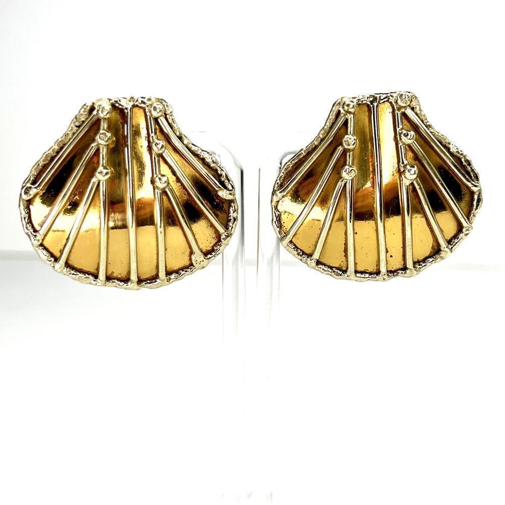 Vintage Made in Mexico Seashell Clam Shell Earrings Gold Metal Studs Post